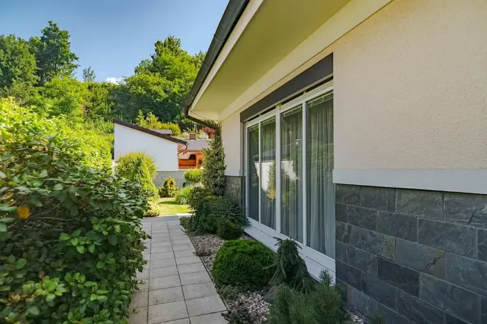Prodej rodinného domu, Benátky, 241 m2