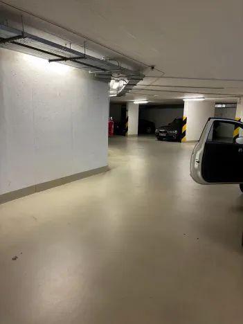 Pronájem garážového stání, Praha - Hostivař, Athénská, 20 m2