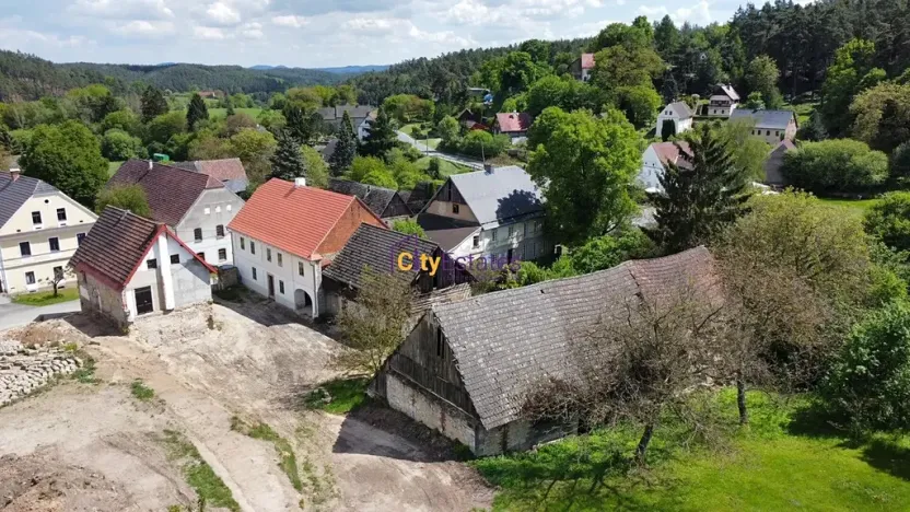 Prodej rodinného domu, Tuhaň, 700 m2