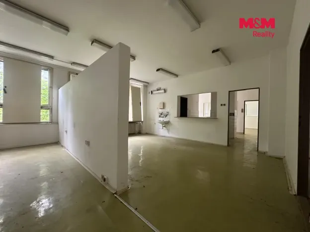 Prodej obchodního prostoru, Žatec, 900 m2