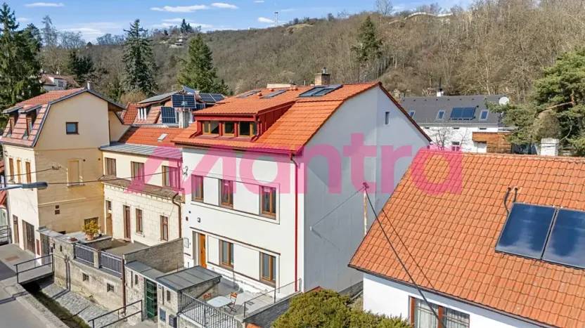 Prodej vícegeneračního domu, Praha, V Podbabě, 90 m2