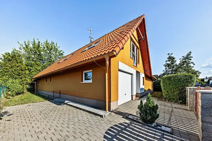 Prodej rodinného domu, Zvole, Přední, 230 m2