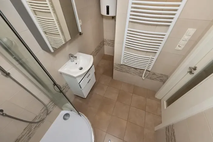 Pronájem komerční nemovitosti, Praha - Smíchov, Grafická, 29 m2