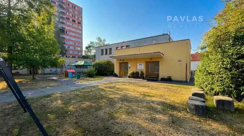Pronájem obchodního prostoru, České Budějovice, Zachariášova, 1000 m2