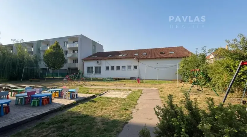 Pronájem obchodního prostoru, České Budějovice, Zachariášova, 1000 m2