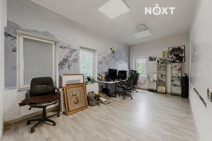 Pronájem obchodního prostoru, Karviná, tř. Těreškovové, 142 m2