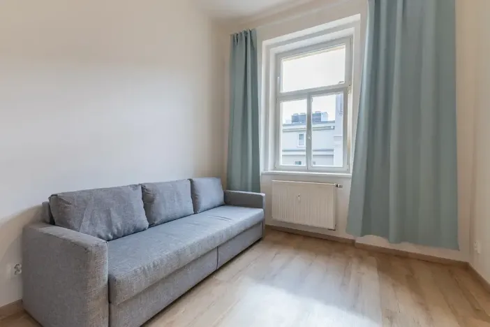 Pronájem bytu 1+kk, Praha - Holešovice, Na Maninách, 27 m2