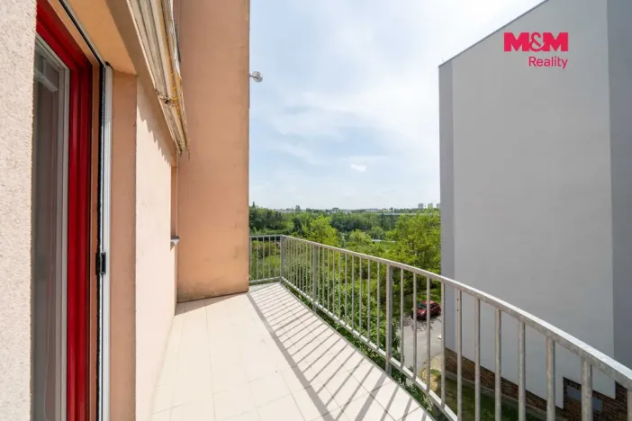 Pronájem bytu 1+kk, Plzeň - Skvrňany, Waltrova, 50 m2