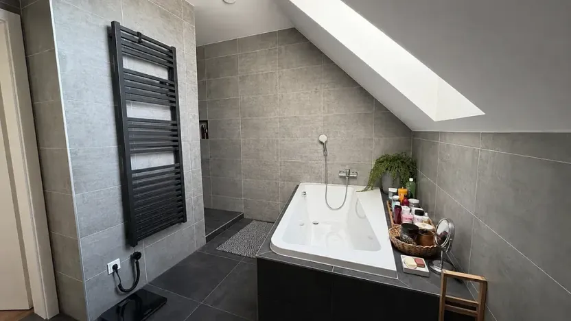 Pronájem rodinného domu, Holubice, 130 m2