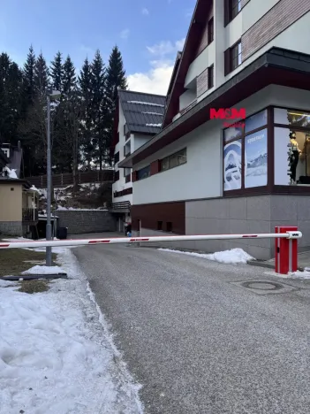 Prodej garážového stání, Špindlerův Mlýn, 12 m2