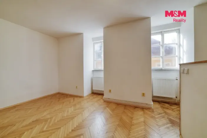 Pronájem bytu 1+kk, Cheb, Růžová, 27 m2