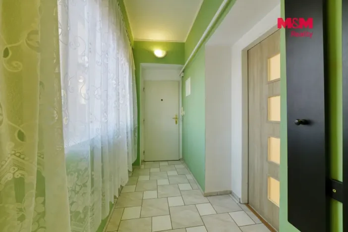 Pronájem bytu 1+kk, Cheb, Růžová, 27 m2