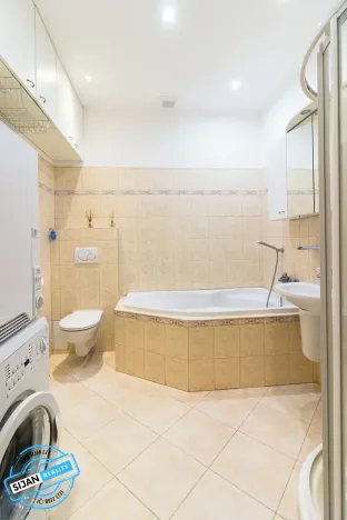 Prodej bytu 1+1, Krnov, Revoluční, 48 m2