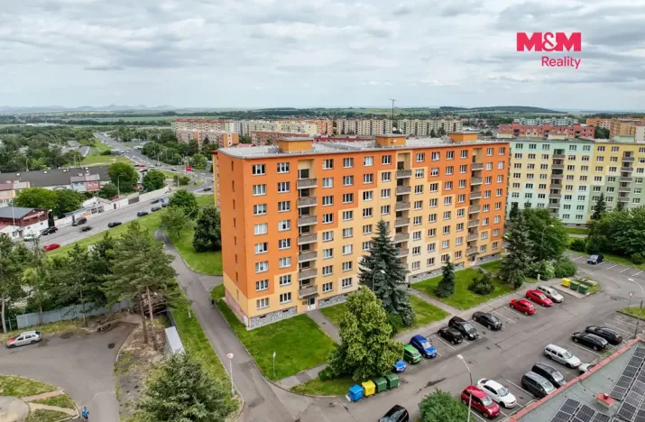 Prodej bytu 2+1, Chomutov, Pod Břízami, 61 m2