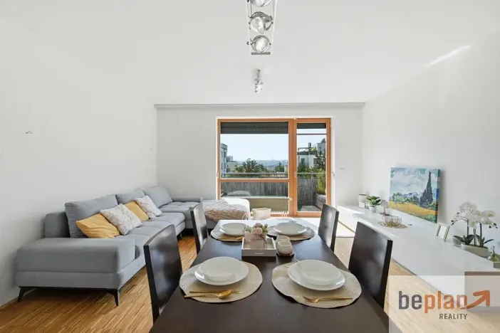 Pronájem bytu 2+kk, Praha - Malešice, Univerzitní, 63 m2