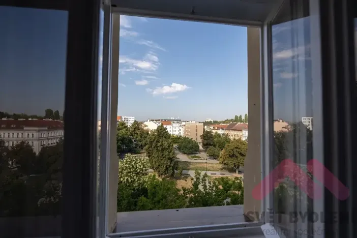 Pronájem bytu 2+1, Praha - Žižkov, náměstí Barikád, 60 m2
