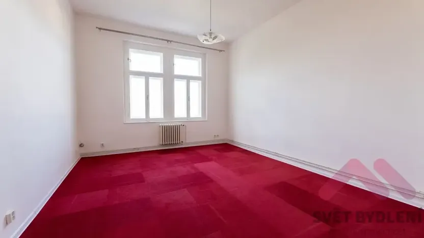 Pronájem bytu 2+1, Praha - Žižkov, náměstí Barikád, 60 m2