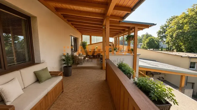 Prodej komerční nemovitosti, Děčín, Riegrova, 1200 m2