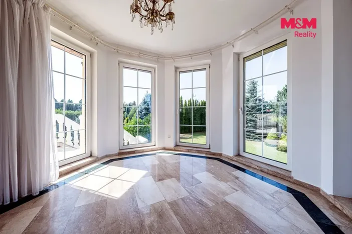 Pronájem rodinného domu, Říčany - Radošovice, Mozartova, 395 m2