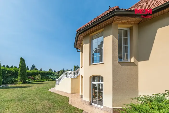 Pronájem rodinného domu, Říčany - Radošovice, Mozartova, 395 m2