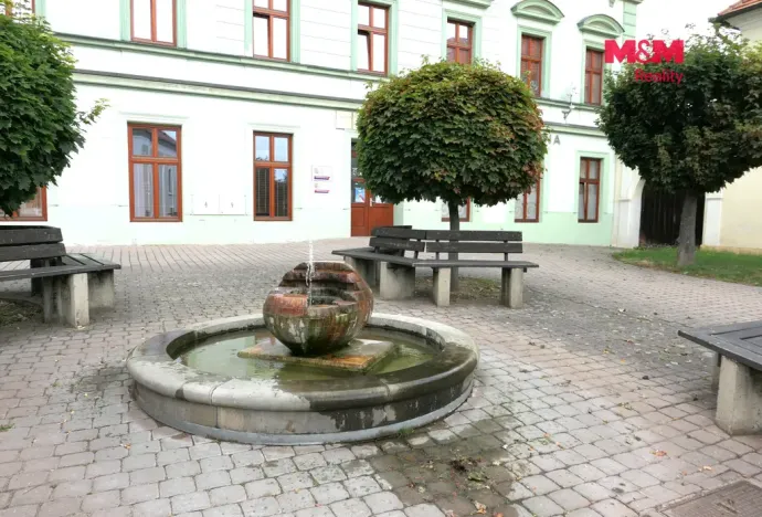 Pronájem kanceláře, Žebrák, Náměstí, 60 m2