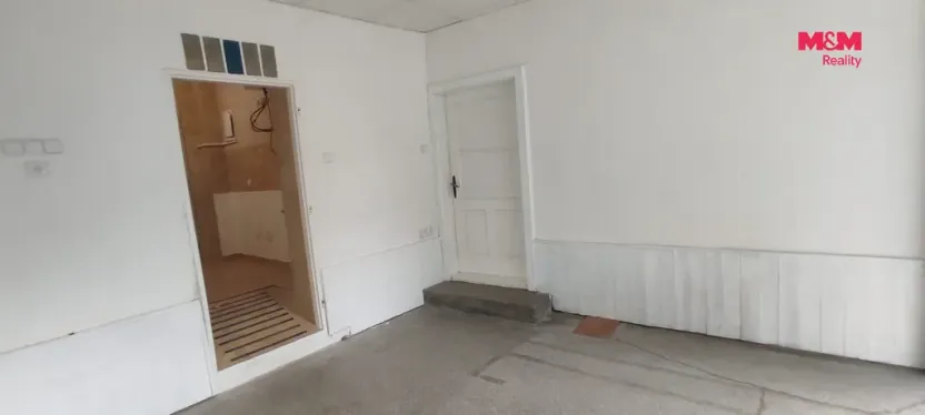 Pronájem komerční nemovitosti, Hranice - Hranice IV-Drahotuše, 29 m2