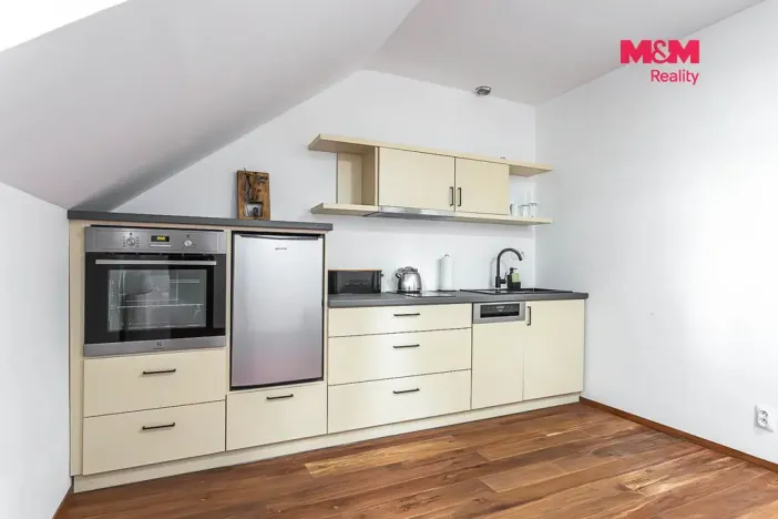 Prodej ubytování, Horní Slavkov, Ke Koupališti, 443 m2