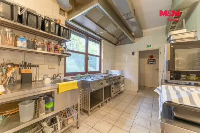Prodej ubytování, Horní Slavkov, Ke Koupališti, 443 m2