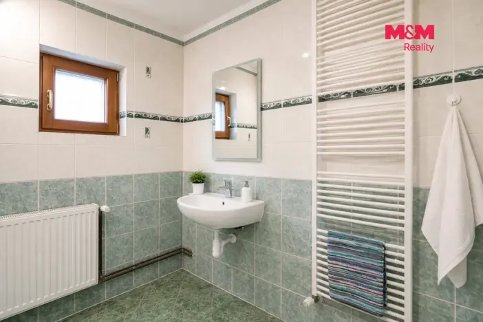 Prodej rodinného domu, Hrádek nad Nisou - Donín, Tovární, 260 m2