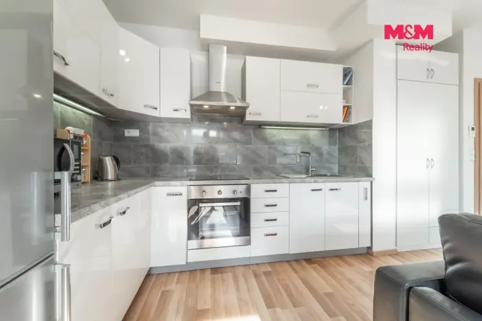 Prodej bytu 2+kk, Praha, Ke kříži, 50 m2