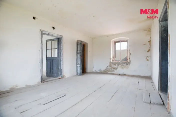Prodej rodinného domu, Černiv, 320 m2