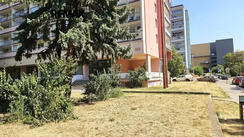 Prodej bytu 1+kk, Praha - Vršovice, Tádžická, 33 m2