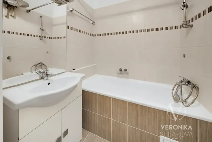 Prodej bytu 2+kk, Praha - Nusle, Kloboučnická, 59 m2