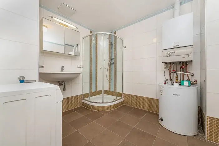 Pronájem bytu 1+kk, Praha - Vinohrady, Italská, 38 m2