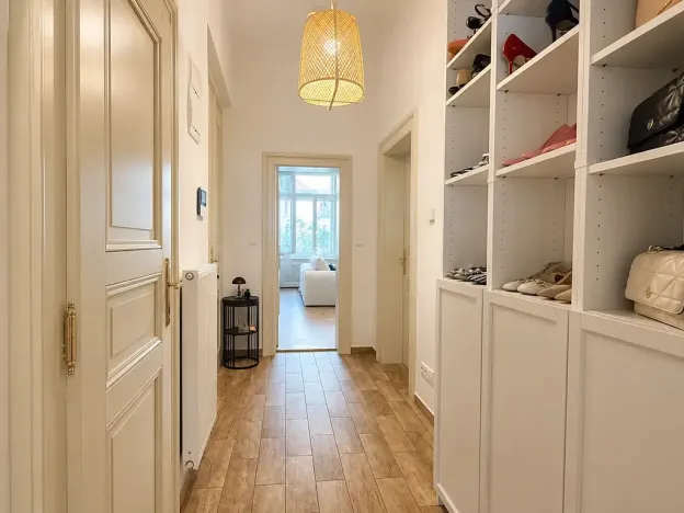 Pronájem bytu 2+1, Praha - Malá Strana, Újezd, 73 m2