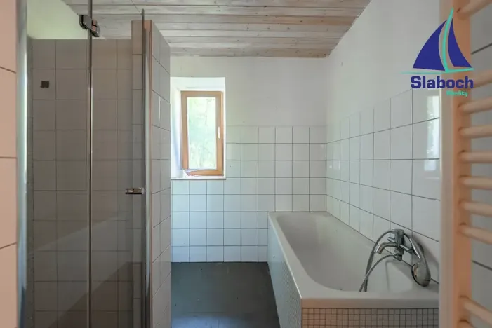 Prodej rodinného domu, Krupá, 285 m2