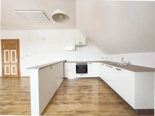 Pronájem bytu 3+kk, Liberec, Zlínská, 81 m2