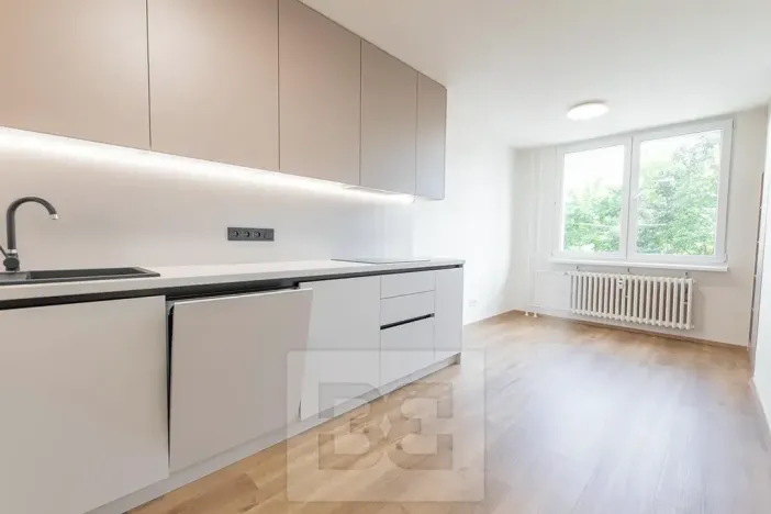 Pronájem bytu 3+kk, Praha - Háje, Emilie Hyblerové, 74 m2
