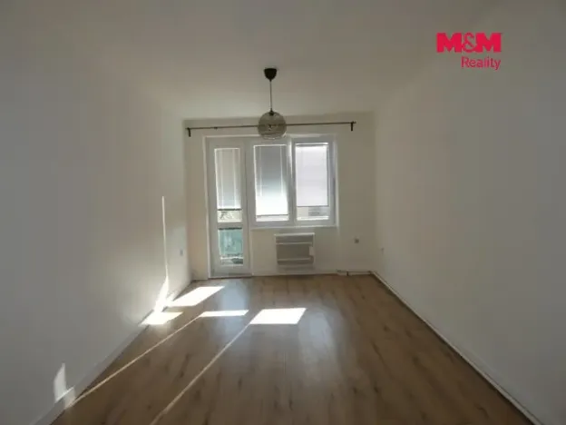 Pronájem bytu 2+1, Louny, 28. října, 56 m2