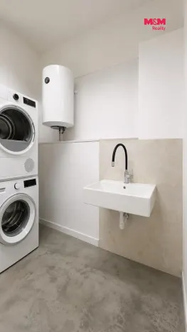 Pronájem obchodního prostoru, Louny, Pražská, 170 m2
