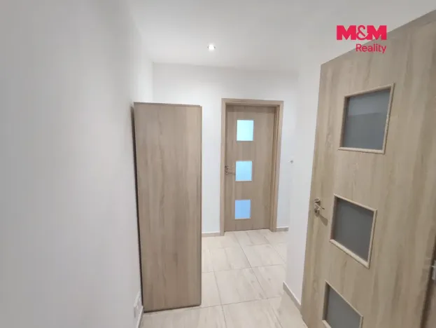 Pronájem bytu 2+kk, Lány, U lipky, 44 m2