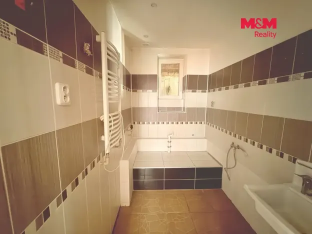 Prodej rodinného domu, Jirkov - Červený Hrádek, 306 m2