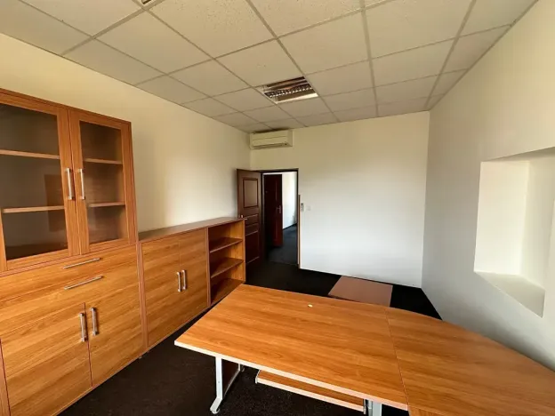 Pronájem obchodního prostoru, Děčín, Kamenická, 34 m2