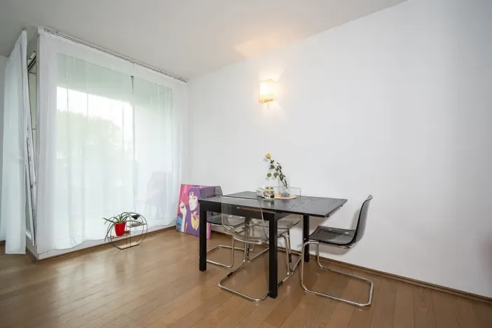 Pronájem bytu 2+kk, Praha - Prosek, Zubrnická, 60 m2