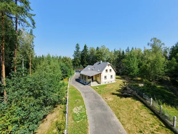 Prodej rodinného domu, Plesná, Sokolská, 200 m2