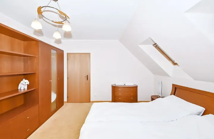 Prodej rodinného domu, Karlovy Vary, Slovenská, 162 m2