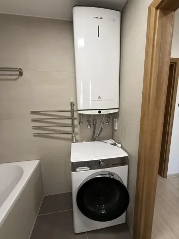 Pronájem bytu 2+kk, Brno - Židenice, Letní, 56 m2