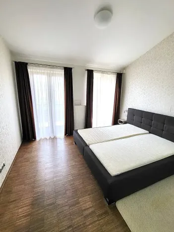 Pronájem bytu 3+kk, Praha - Hlubočepy, Hlubočepská, 105 m2