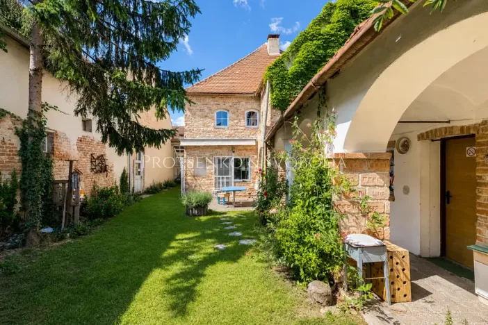 Prodej rodinného domu, Dolní Dunajovice, Hlavní, 244 m2