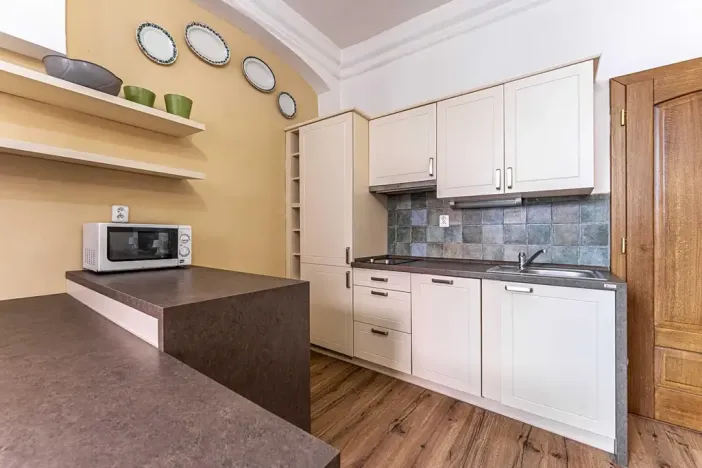 Pronájem bytu 2+kk, Praha - Malá Strana, Mostecká, 50 m2